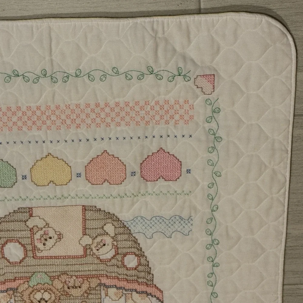 VTG 1993 Bucilla Noahs Ark Cross Stitch Baby Crib Quilt 64003 Handmade 31x40